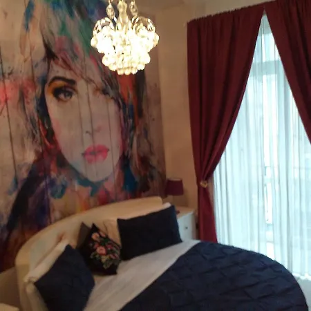 Beb Pantarei 2024 4* Napels